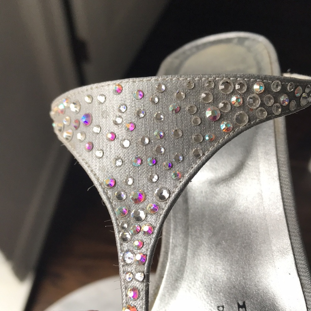 Stuart Weitzman Evening Shoe - image 7